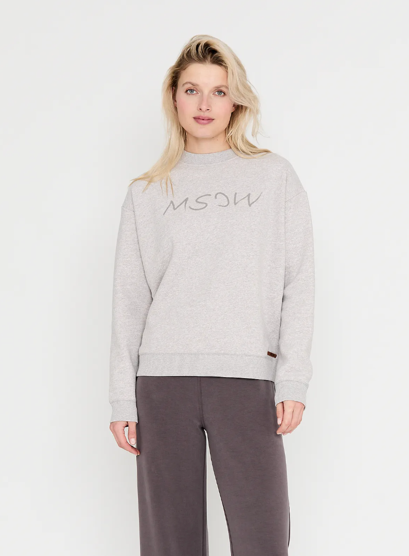 MSCW Collection Sweater Logo in den Farben Beige und Taupe 2025
