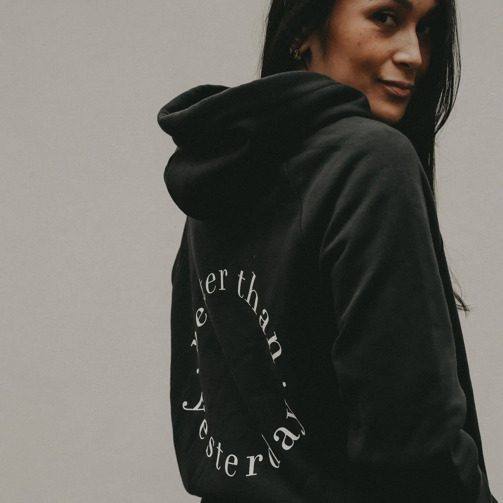 Eulenschnitt Limitierter Hoodie Better Than Yesterday Black Zeitlos am Tegernsee